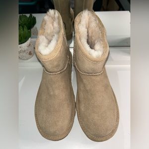 BEARPAW | NWOT Women’s Size 8 Alyssa BEARPAW Boots